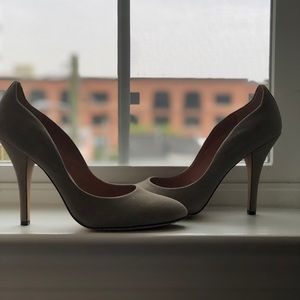 Vince Camuto faux suede pumps